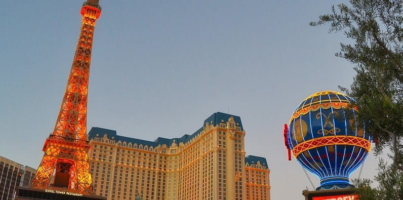 Das Paris Hotel und der Eifelturm in Las Vegas