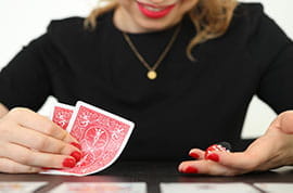 Spielkarten und Würfeln