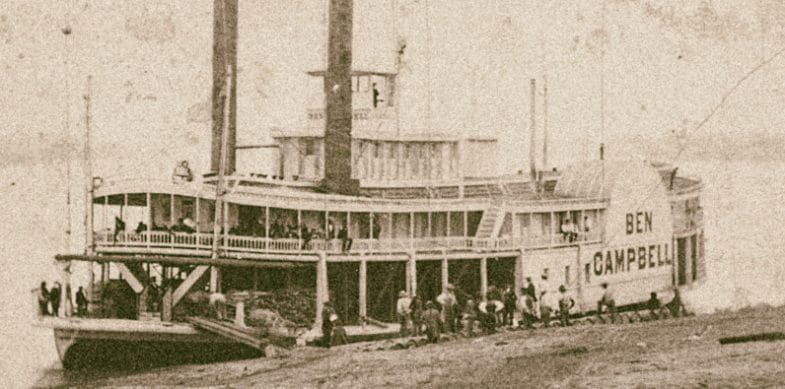 Ein historisches Foto eines Schaufelrad-Dampfers auf dem Mississippi