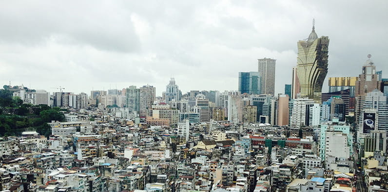 Stadtlandschaft des Stadtzentrums von Macau mit Wohngebäuden und Hotels