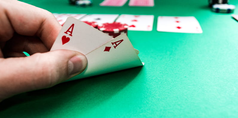 Unterschiede zwischen Blackjack und Poker erklärt